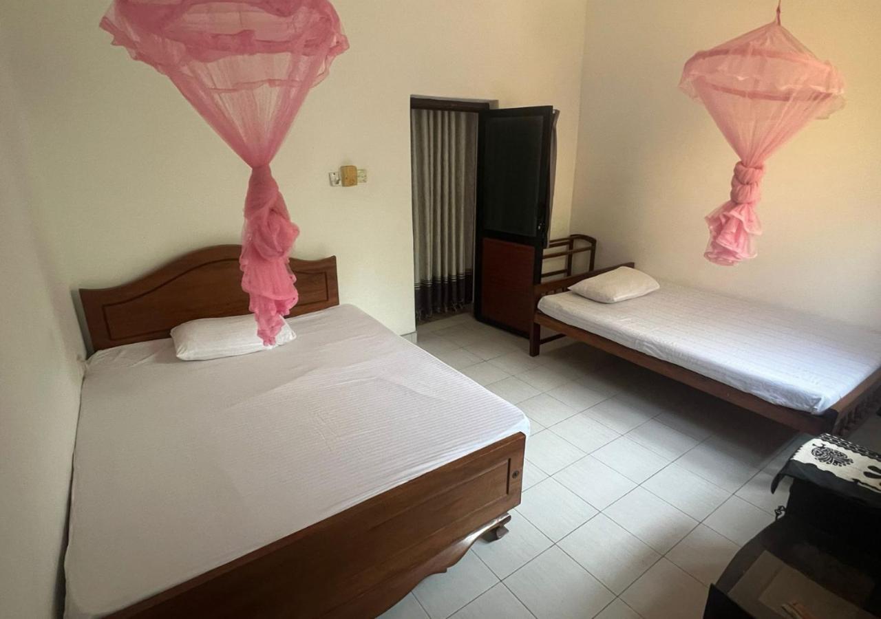 Feel Like Home Anuradhapura Exterior photo