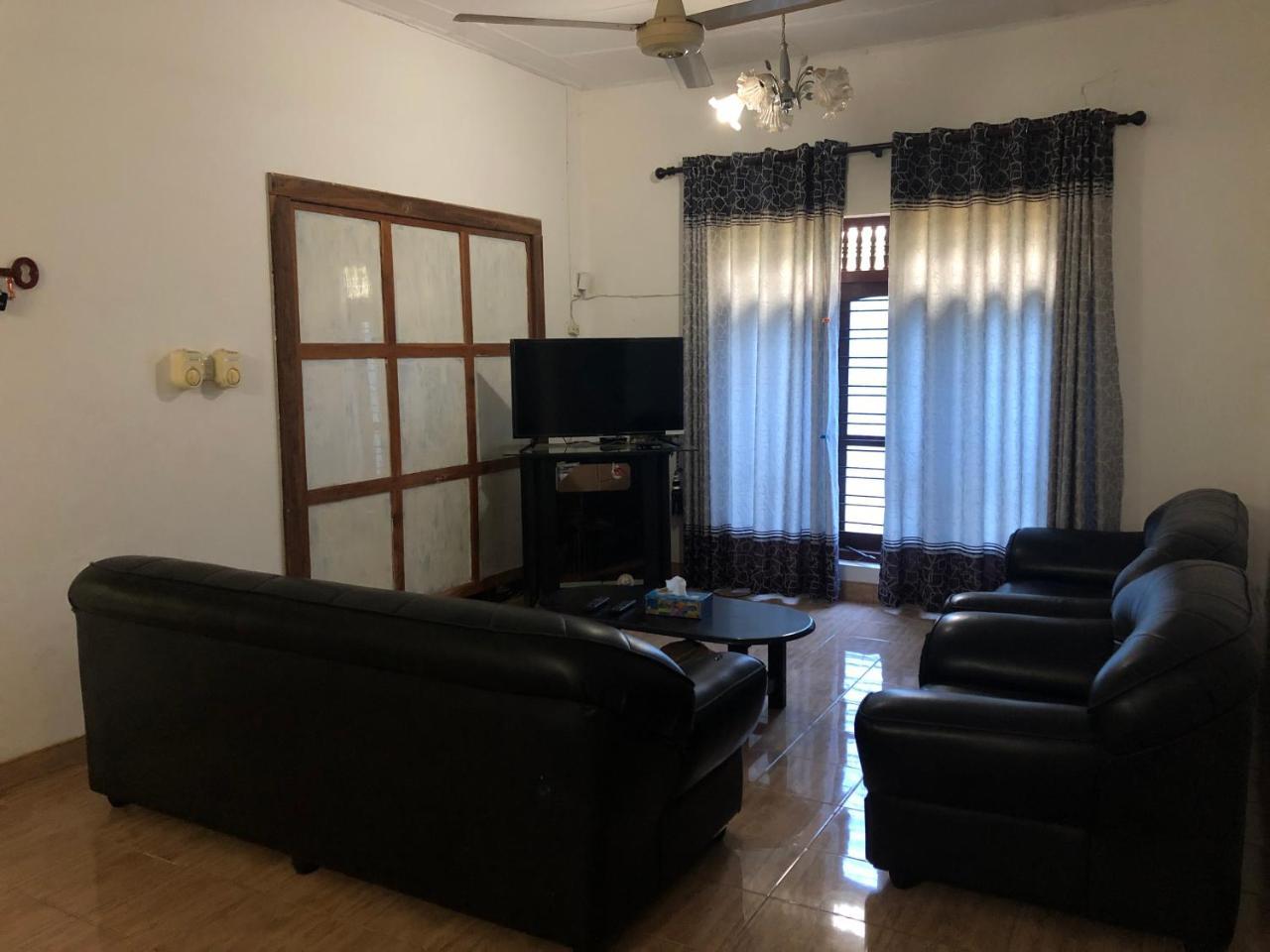 Feel Like Home Anuradhapura Exterior photo