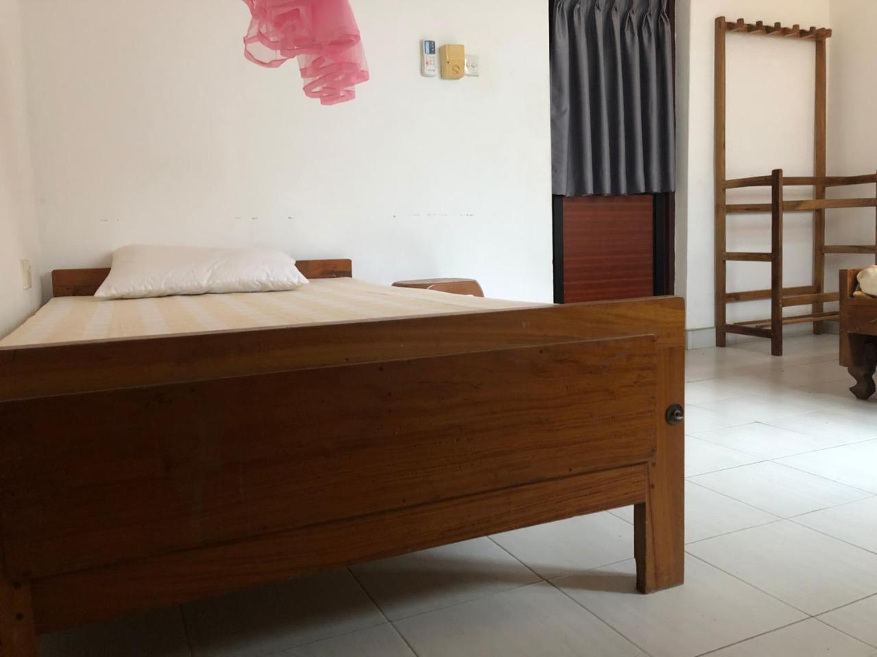 Feel Like Home Anuradhapura Exterior photo