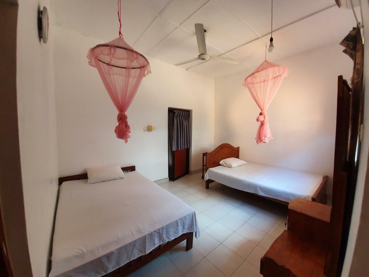 Feel Like Home Anuradhapura Exterior photo
